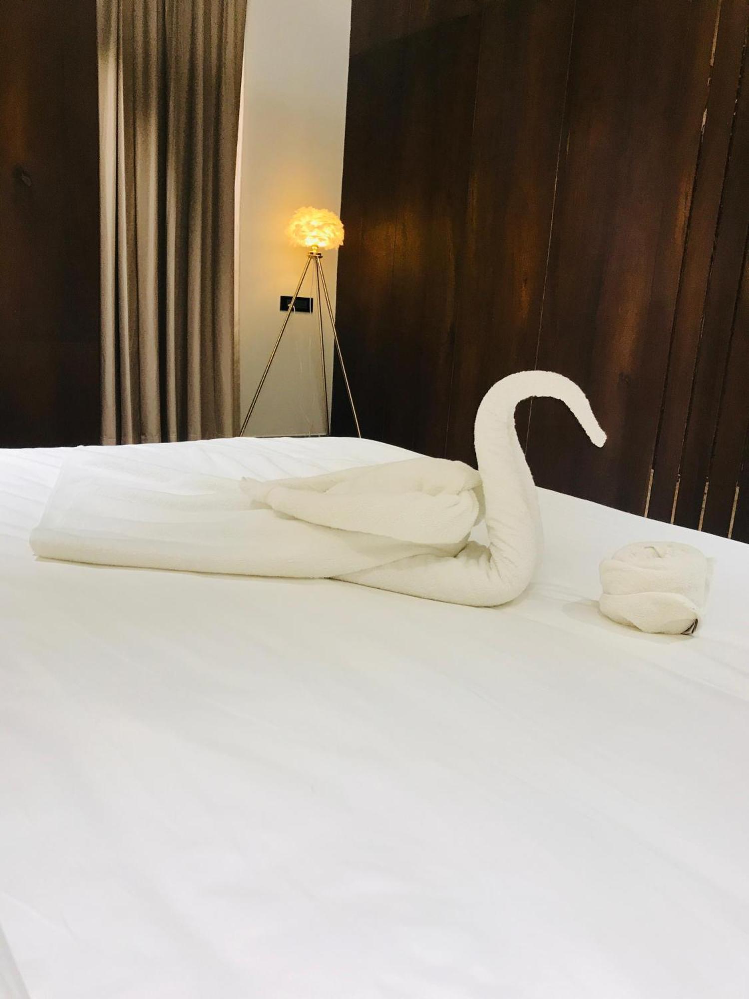 Hotel Midas Inn Mathura Kültér fotó