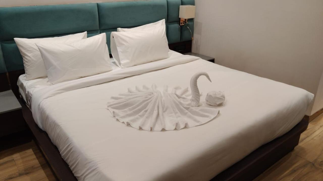 Hotel Midas Inn Mathura Kültér fotó