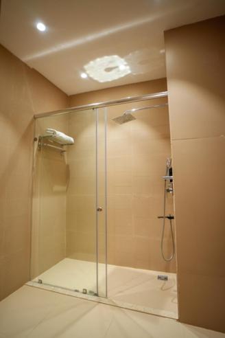 Hotel Midas Inn Mathura Kültér fotó